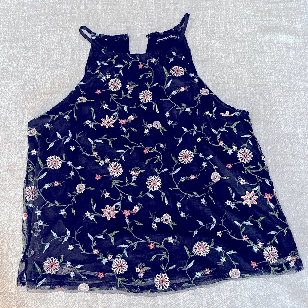 Abercrombie & Fitch Floral Beaded Too